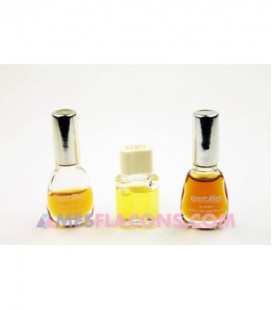 Lot de 3 miniatures féminines variantes différentes