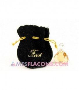 Pendentif - First